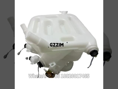 Sistema de refrigeración de piezas de automóvil Botellas de tanque de agua para Isuzu Npr Cxz Cvr Cxm Exr Giga