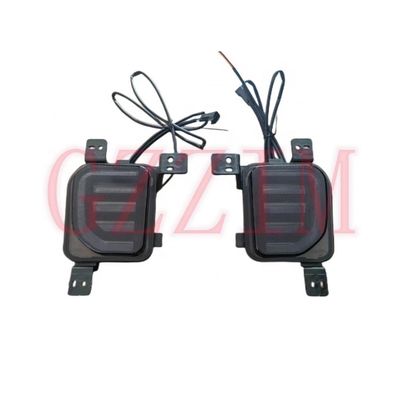 Luz roja del parachoques trasero para Ford Everest 2022 Tres colores lámpara de barra trasera ABS plástico